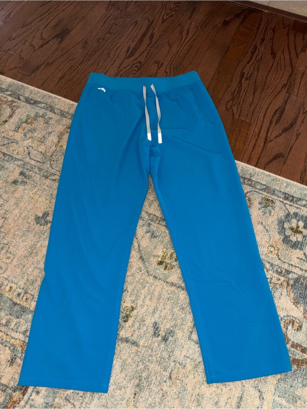 women’s FIGS Livingston scrub pants - Tall